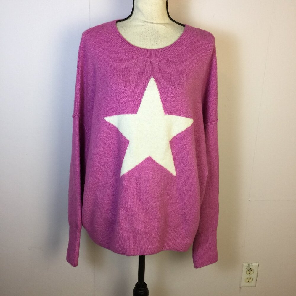 Vince Camuto Pink Sweater with White Star